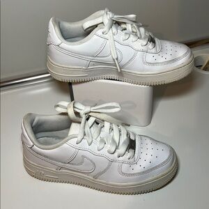Nike Air Force 1 EL (GS) Triple White Kids White Leather Sneakers - Youth 4Y